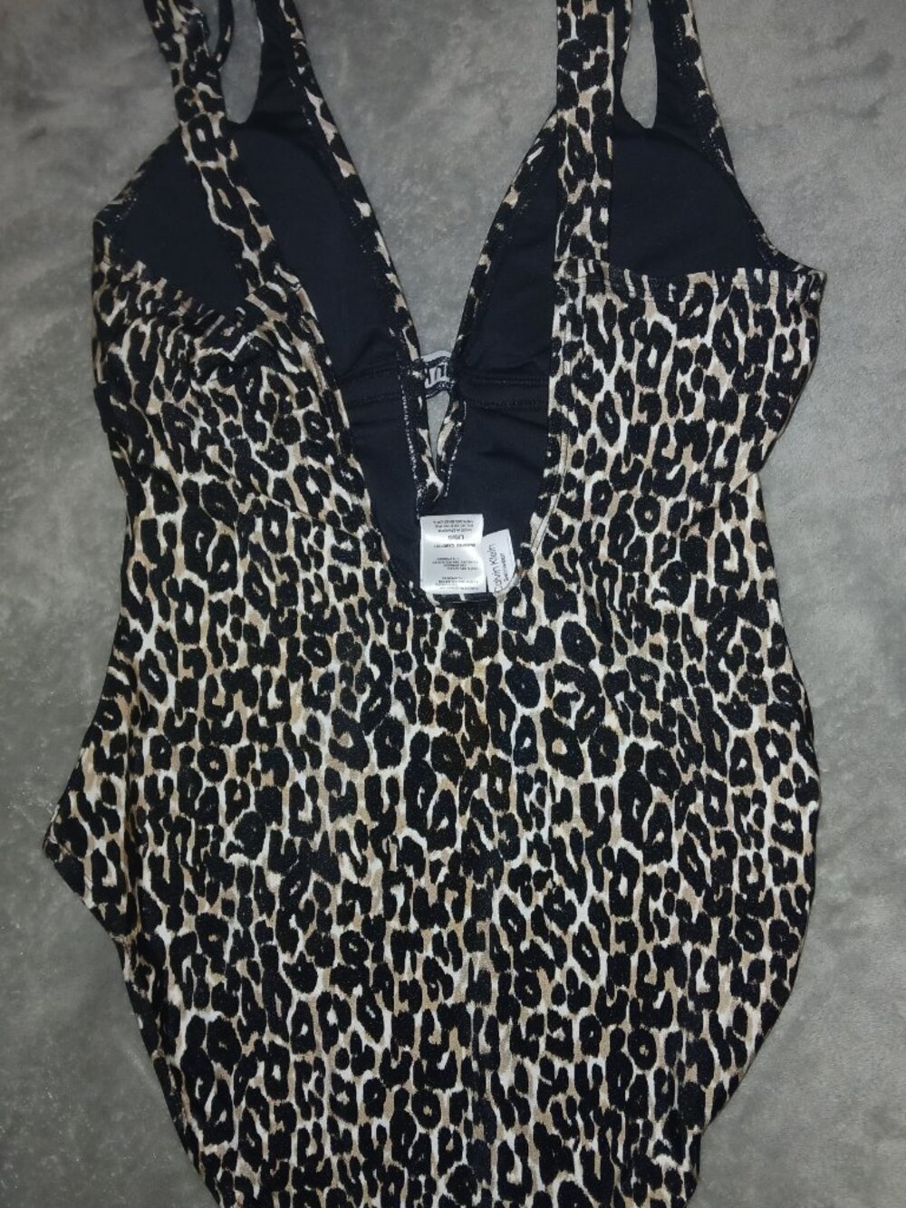 Leppard print bathing suit - Picture 3 of 4